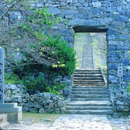 Những lâu đài xưa cổ nhất Okinawa